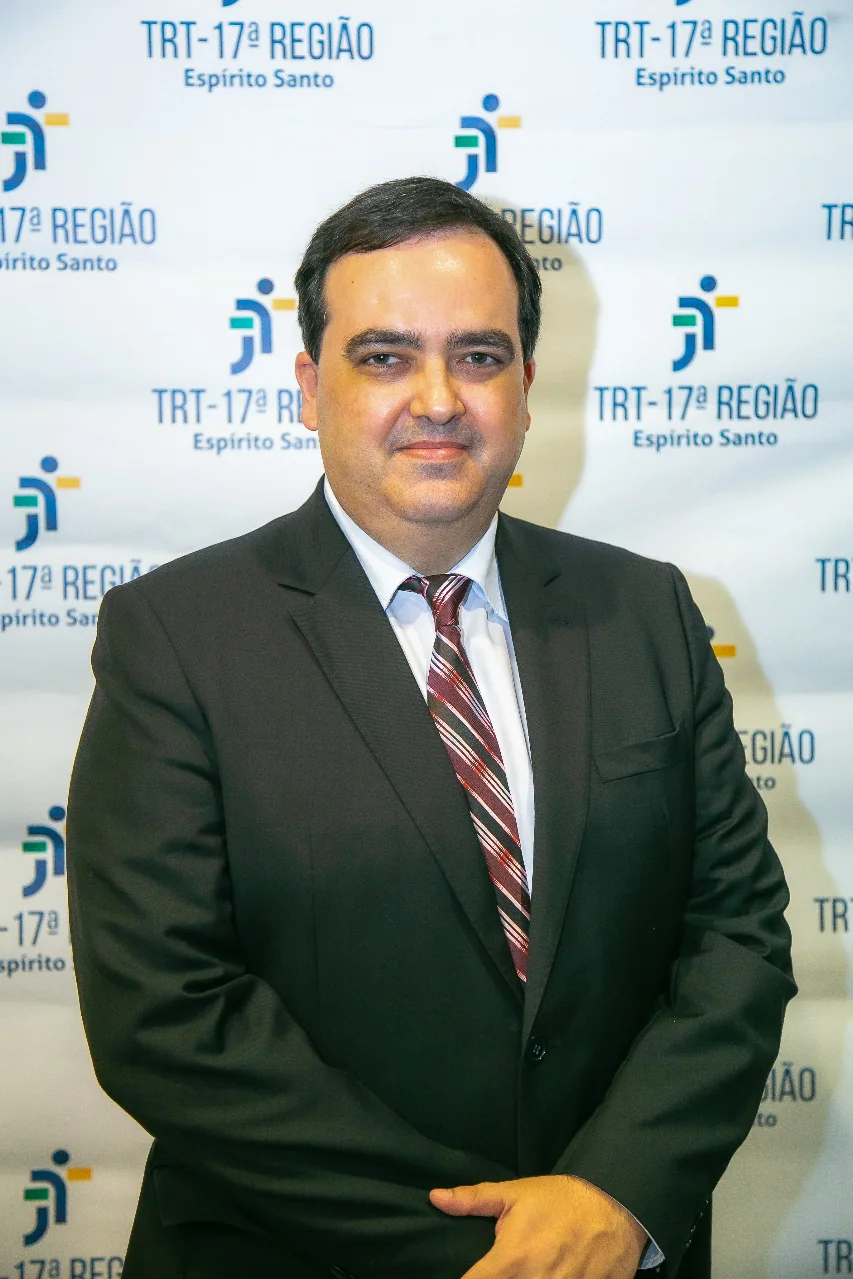Juiz Xerxes Gusmão no TRT da 17ª Região